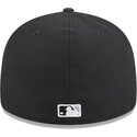 mutzen-gebogen-schwarz-angepasst-59fifty-pin-na-lifestyle-f1-der-chicago-white-sox-mlb-von-new-era