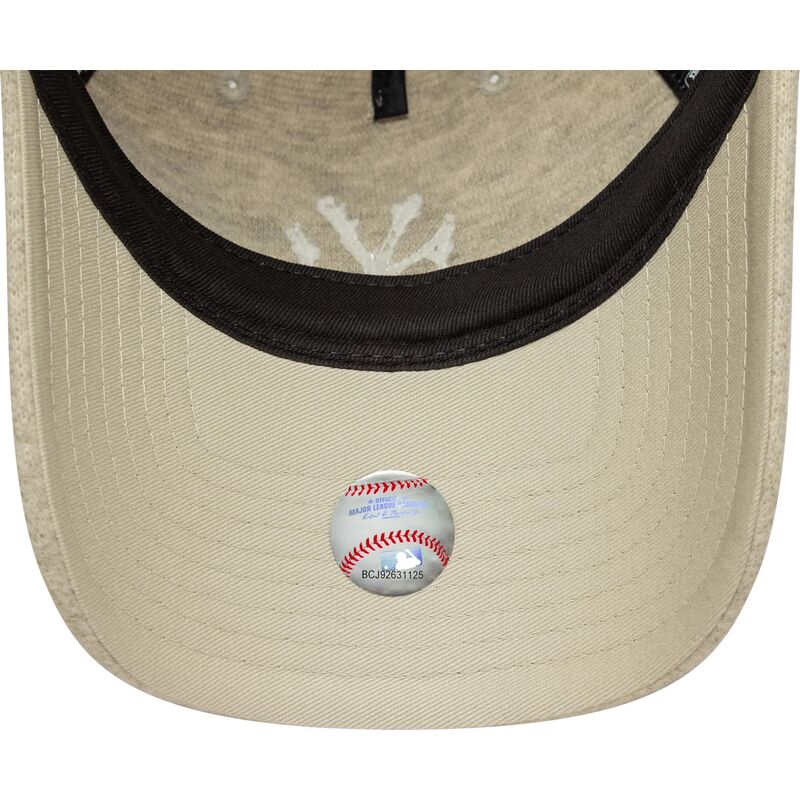 mutzen-gebogen-beige-verstellbares-band-9twenty-a-frame-melton-luxe-der-new-york-yankees-mlb-von-new-era mutzen-gebogen-beige-verstellbares-band-9twenty-a-frame-melton-luxe-der-new-york-yankees-mlb-von-new-era
