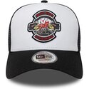 mutzen-gebogen-schwarz-snapback-a-frame-location-icon-der-pigs-eye-garage-von-new-era