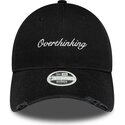 mutzen-gebogen-schwarz-verstellbares-band-9twenty-slogan-overthinking-von-new-era
