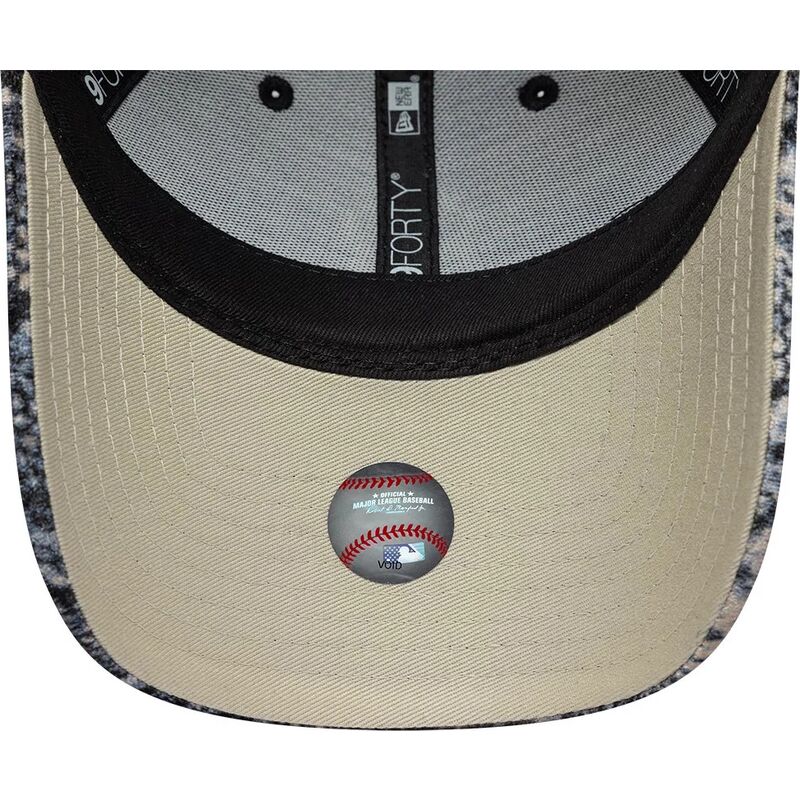 mutzen-gebogen-mehrfarbig-verstellbares-band-9forty-snake-print-der-new-york-yankees-mlb-von-new-era