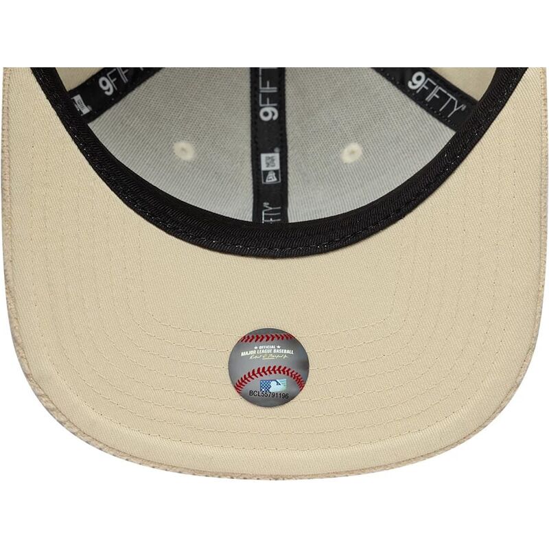 mutzen-flach-beige-snapback-9fifty-cord-visor-der-new-york-yankees-mlb-von-new-era