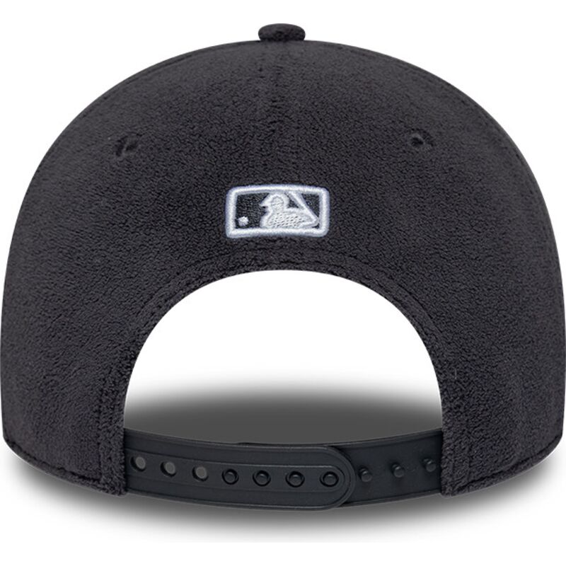 mutzen-gebogen-grau-snapback-9forty-m-crown-fleece-der-los-angeles-dodgers-mlb-von-new-era