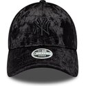 mutzen-gebogen-schwarz-verstellbares-band-9forty-pattern-velour-der-new-york-yankees-mlb-von-new-era
