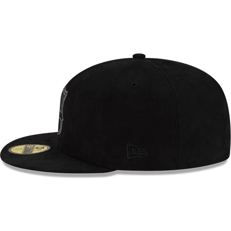 schwarze-enganliegende-flatcap-mit-schwarzem-fc-barcelona-laliga-logo-59fifty-mes-que-un-club-von-new-era