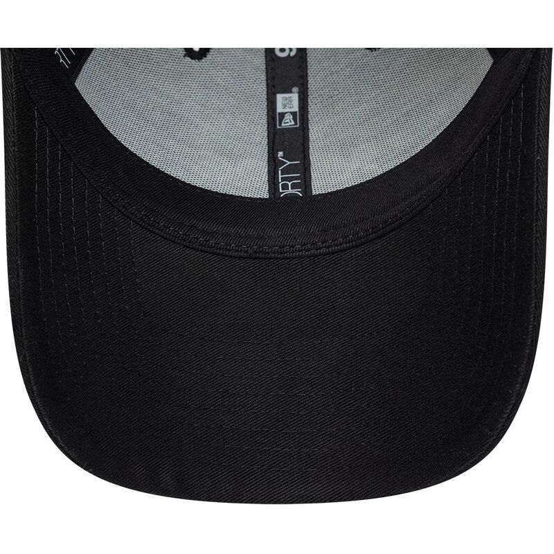 mutzen-gebogen-schwarz-verstellbares-band-9forty-gem-patch-distress-alone-von-new-era