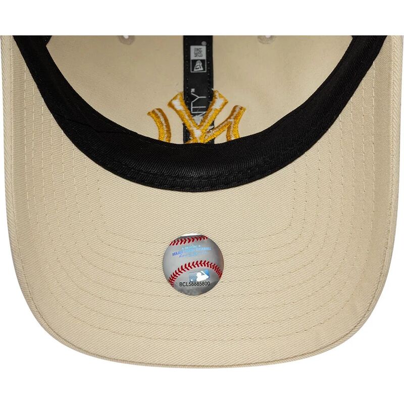 mutzen-gebogen-beige-verstellbares-band-dorado-9twenty-league-essential-der-new-york-yankees-mlb-von-new-era