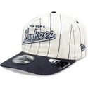 mutzen-gebogen-marineblau-snapback-19twenty-pinstripe-der-new-york-yankees-mlb-von-new-era